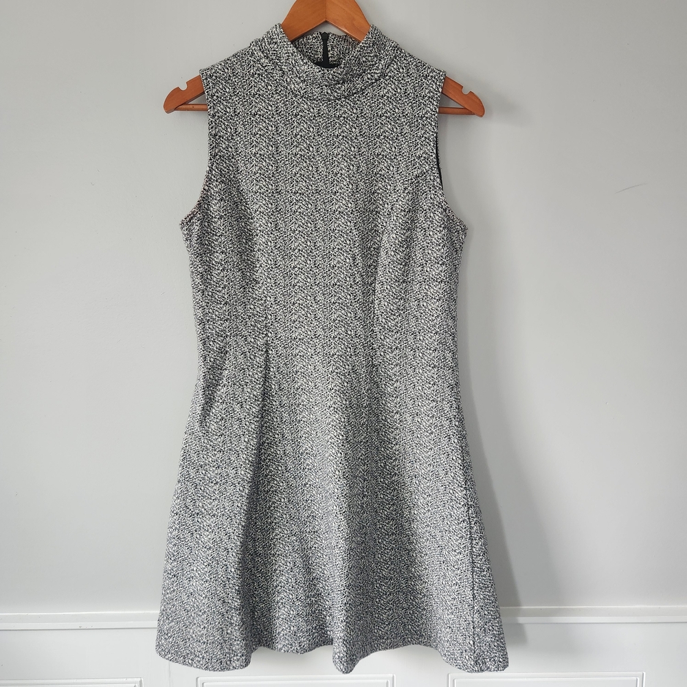 Elegant Gray Sleeveless Dress